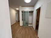 Flur mit Einbauschrank - 