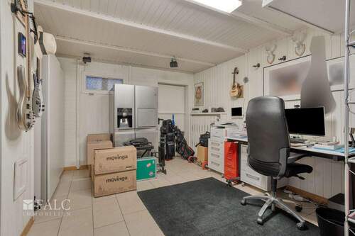 Raum UG mit Treppenaufgang Garten - 