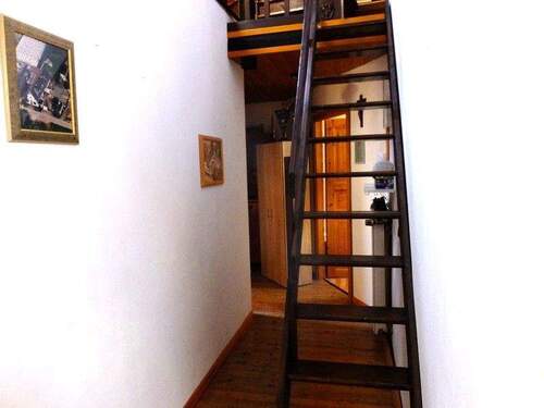 Treppe zur Empore - 