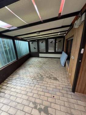 2 Eingang + EG-Wohnung (16) - 