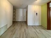 Flur& Essnische - 