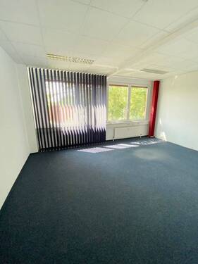 Büro 2 - 6 Zimmer Büro in Unterschleißheim
