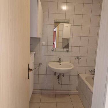 Bad - 3 Zimmer Etagenwohnung in Weiden