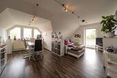 Wohnzimmer (2) - Etagenwohnung mit 58,00 m&sup2; in Westerstede zum Kaufen
