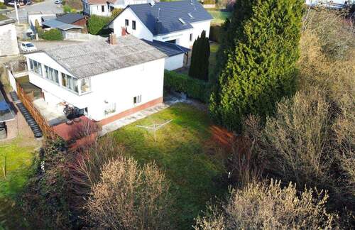 Gebäuderückseite, Garten - 