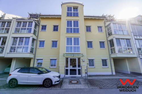 Eingangsseite - 4 Zimmer Etagenwohnung zum Kaufen in Ebersberg