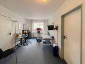 Sprechzimmer 1 - 