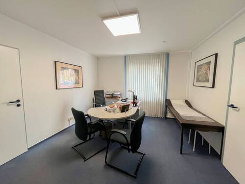 Sprechzimmer 2 - 