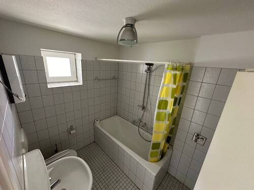 Badezimmer - 2 Zimmer Etagenwohnung in Wolfsburg