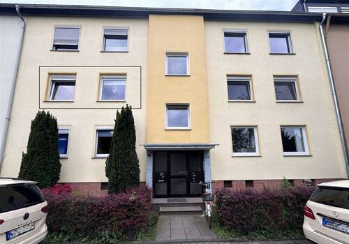 Hausansicht - Moderne 3,5-Zimmer-Wohnung in Duisburg