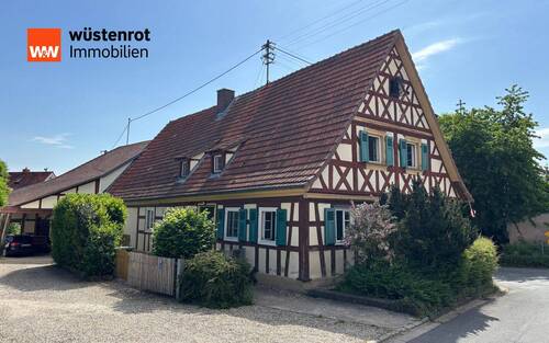 Außenansicht - Charmantes Fachwerkhaus mit 7 Zimmern, Garten und zwei Kfz-Stellplätzen in Zapfendorf-Kirchschletten
