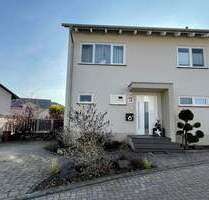 Modernes Einfamilienhaus in Gau-Bischofsheim mit attraktiver Ausstattung