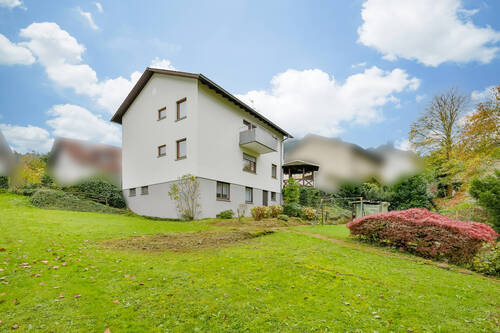 Rückansicht und Garten - Mehrfamilienhaus, Wohnhaus mit 173,20 m² in Baden-Baden zum Kaufen