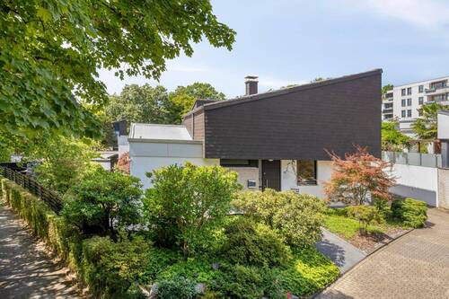 Außenansicht - Vorgarten - 4 Zimmer Einfamilienhaus zum Kaufen in Erkrath / Hochdahl