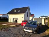 Straßenansicht - 4 Zimmer Einfamilienhaus zum Kaufen in Ebersdorf