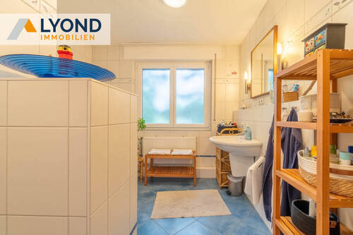 LYD 4405 - 12 Badezimmer - 