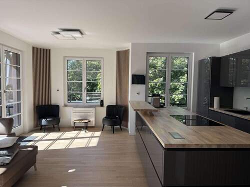 Wohnen/Kochen - Neubauwohnung mit Dachterrasse, Jacuzzi & Tiefgarage in Bestlage von Potsdam