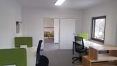 eigenes Büro mit 3 Plätzen / 2 Schränken - Eigenes Büro in Oberhaching: 3 Plätze, modern & möbliert, flexible Konditionen