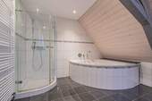 Badezimmer DG - 