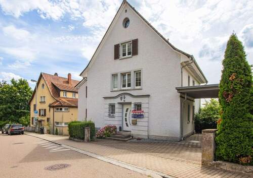 Außen2 - 7 Zimmer Mehrfamilienhaus, Wohnhaus zum Kaufen in Waldshut-Tiengen
