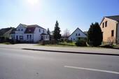 Grundstück Straßenseite (6).jpg - 