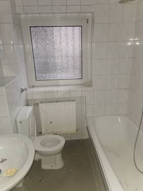 Bad EG.jpg - Mehrfamilienhaus, Wohnhaus zum Kaufen in Hagen