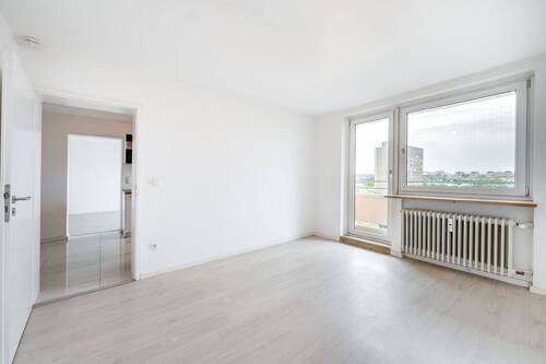 Schlafzimmer - 2 Zimmer Etagenwohnung zum Kaufen in München