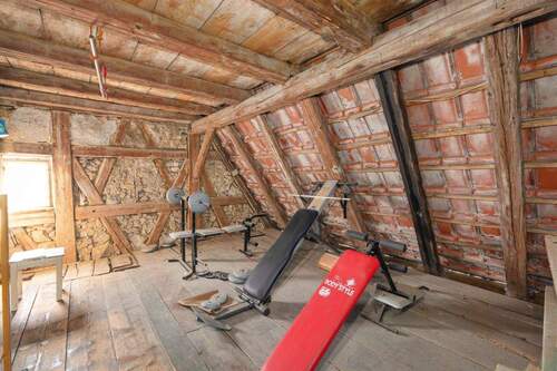 Unausgebauter Dachstuhl - 