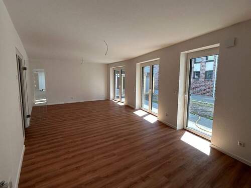 Wohn- und Esszimmer - 3 Zimmer Etagenwohnung zum Kaufen in Oldenburg (Oldenburg) / Eversten