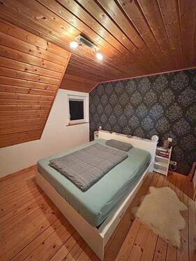 2. Schlafzimmer OG - 