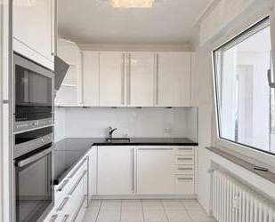 Sonniger Südbalkon - attraktive Wohnung im 5. OG mit Aufzug und hochwertiger Küche - Ratingen Zentrum