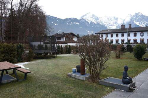 Bergpanorama Terrasse Südseite - Etagenwohnung mit 228,00 m&sup2; in Garmisch-Partenkirchen zum Kaufen