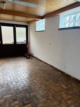 Garage - 