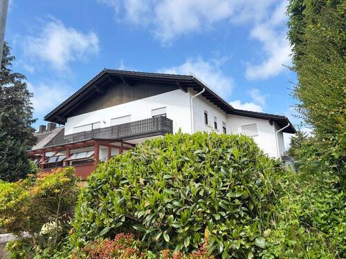 Ansicht - Großzügiges Haus mit Wohnungen - 515.000,00&nbsp;EUR Kaufpreis, ca.&nbsp; 276,00&nbsp;m&sup2;&nbsp;Wohnfl&auml;che