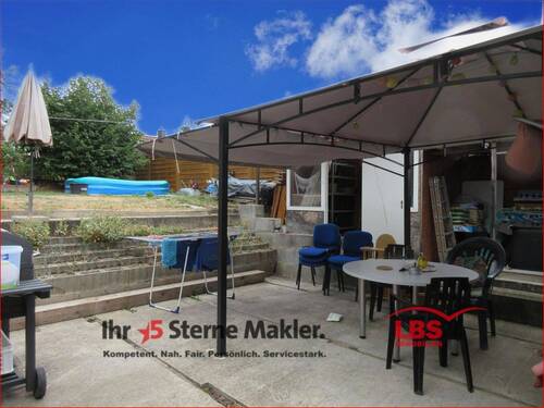 Freisitz und Garten - 8 Zimmer Einfamilienhaus zum Kaufen in Niefern-Öschelbronn