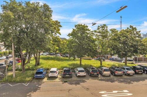 Ausblick auf die Grünanlage - 