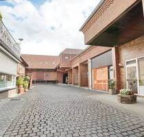 Aldekerk: Historisches Reihenendhaus mit Lagerhallen u. Büros - Kerken