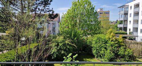 Blick vom Balkon - Sonnige 4-Zimmer-Wohnung in Konstanz Petershausen
