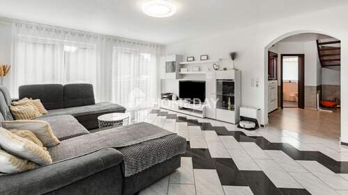 1. OG Wohnzimmer 2 - 