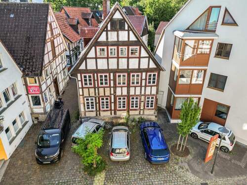 Hausansicht - 9 Zimmer Mehrfamilienhaus, Wohnhaus in Blomberg