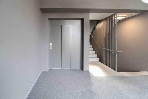 Aufzug - 4 Zimmer Etagenwohnung zum Kaufen in Halle (Saale)