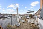 Großzügige Dachterrasse - 2.DG - 3 Zimmer Etagenwohnung in Ludwigsburg