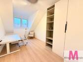  Arbeitszimmer - 