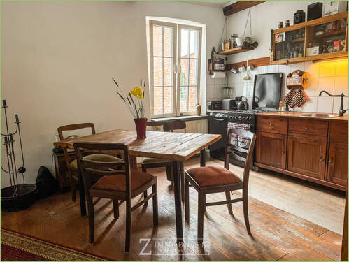 Küche mit Essbereich - 6 Zimmer Mehrfamilienhaus, Wohnhaus zum Kaufen in Oldenswort