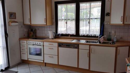 Küche EG - 7 Zimmer Einfamilienhaus in Stein