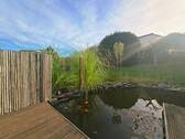 Weitläufige Gartenidylle mit Teich - 