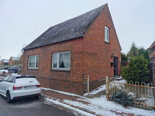 Wohnhaus - Kleines Wohnhaus mit Garten in Meldorf