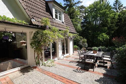 Ein Platz für Menschen, die das Besondere suchen - 9 Zimmer Einfamilienhaus zum Kaufen in Stelle