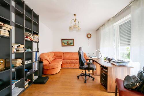 Büro (DG) - 