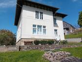 Gartenansicht - Wohnen mit Denkmalcharme - Wohneinheit in historischem Pfarrhaus